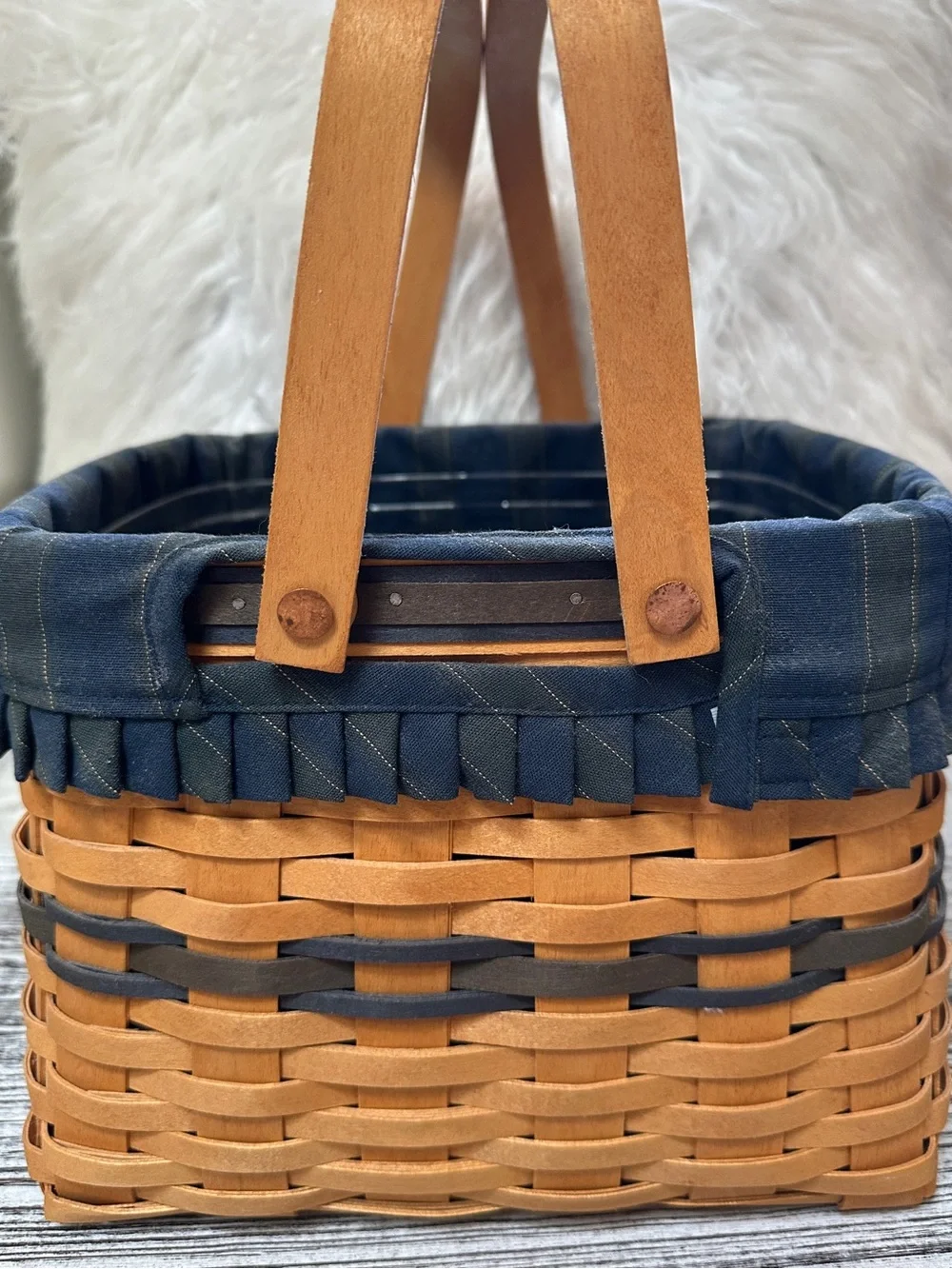 Longaberger Harbor Basket 1998 Collectors Edition w/ Wooden Lid - Original Box